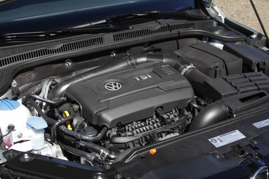  Volkswagen Jetta SE 2014 года  (фото 8 из 32)